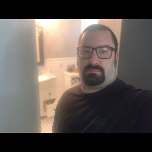 Meet your Posher, Adam